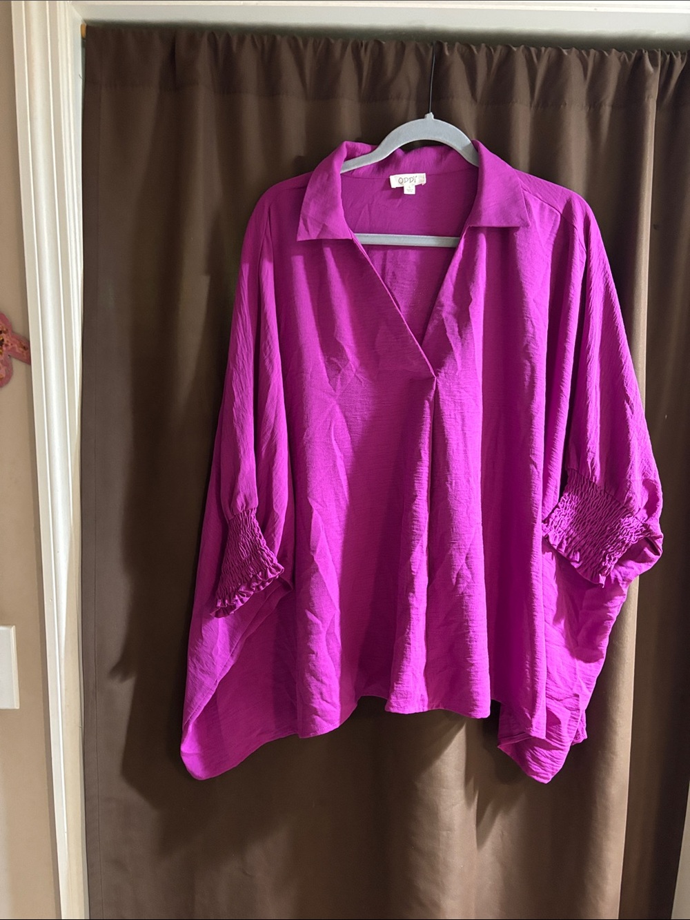 ODDY Loose V-Neck Tunic in Bright Fuchsia